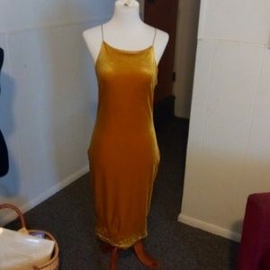 Forever 21 velvet mustard dress Size M
